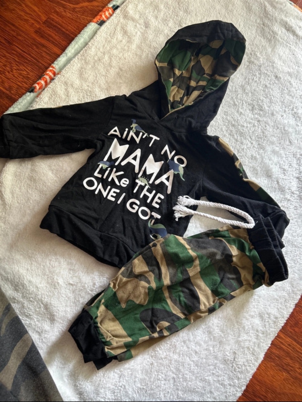 Amazon Black Hoodie with Camo Accent Kids Sweatshirt & Jogger Set